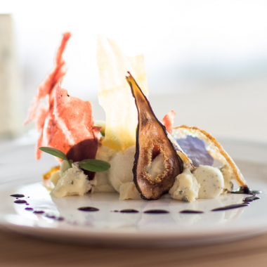 Bildmotiv für CAMBOZOLA Flan mit Gemüsescheiben und Blauburgunder-Essenz