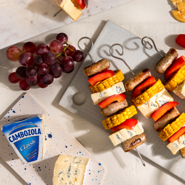 Bildmotiv für CAMBOZOLA-Nürnberger Rostbratwürste-Paprika-Mais-Spieße